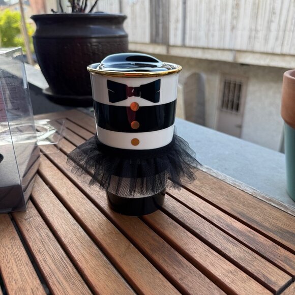 Starbucks Alice and Olivia Collaboration Black & White Tuxedo Mug With Gold Rim - Picture 1 of 7